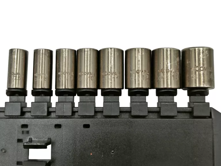 zestaw-kluczy-nasadowych-z-grzechotka-coval-14-16-elementow-roz-4-14-kod-producenta-12345