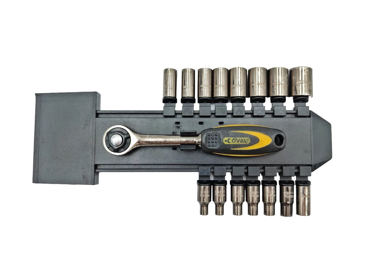 zestaw-kluczy-nasadowych-z-grzechotka-coval-14-16-elementow-roz-4-14-plac-konstytucji-16-drawsko-pomorskie-ww