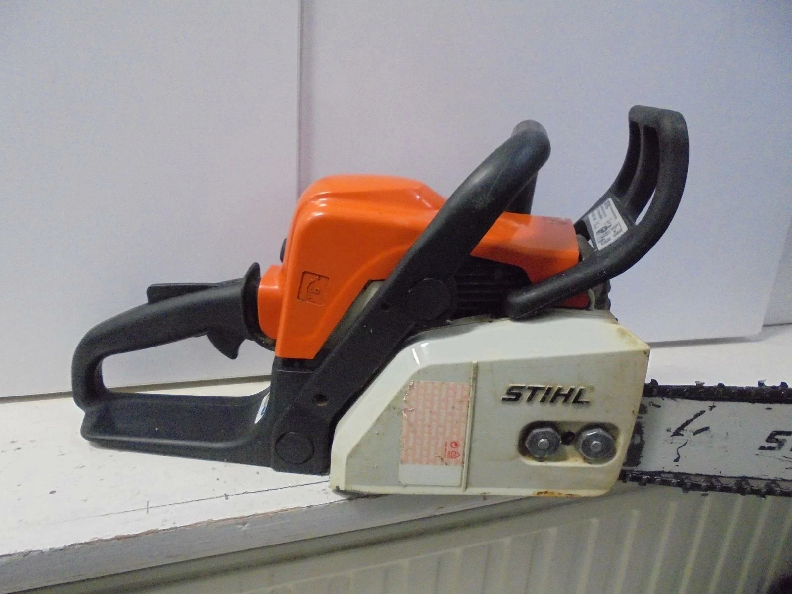 pila-spalinowa-stihl-ms-180-2019r-zasilanie-spalinowe