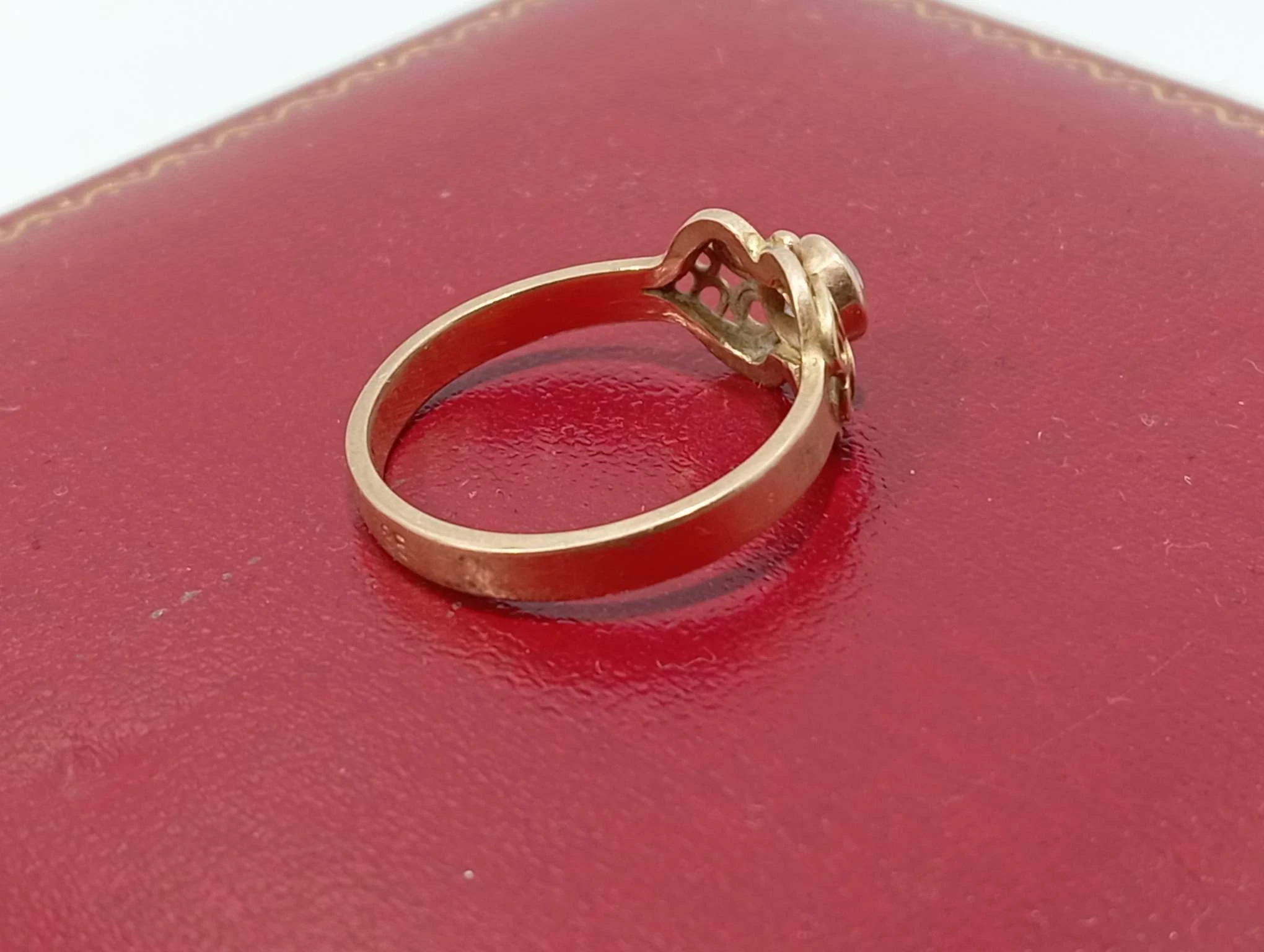 piekny-zloty-pierscionek-282g585-material-15835-2