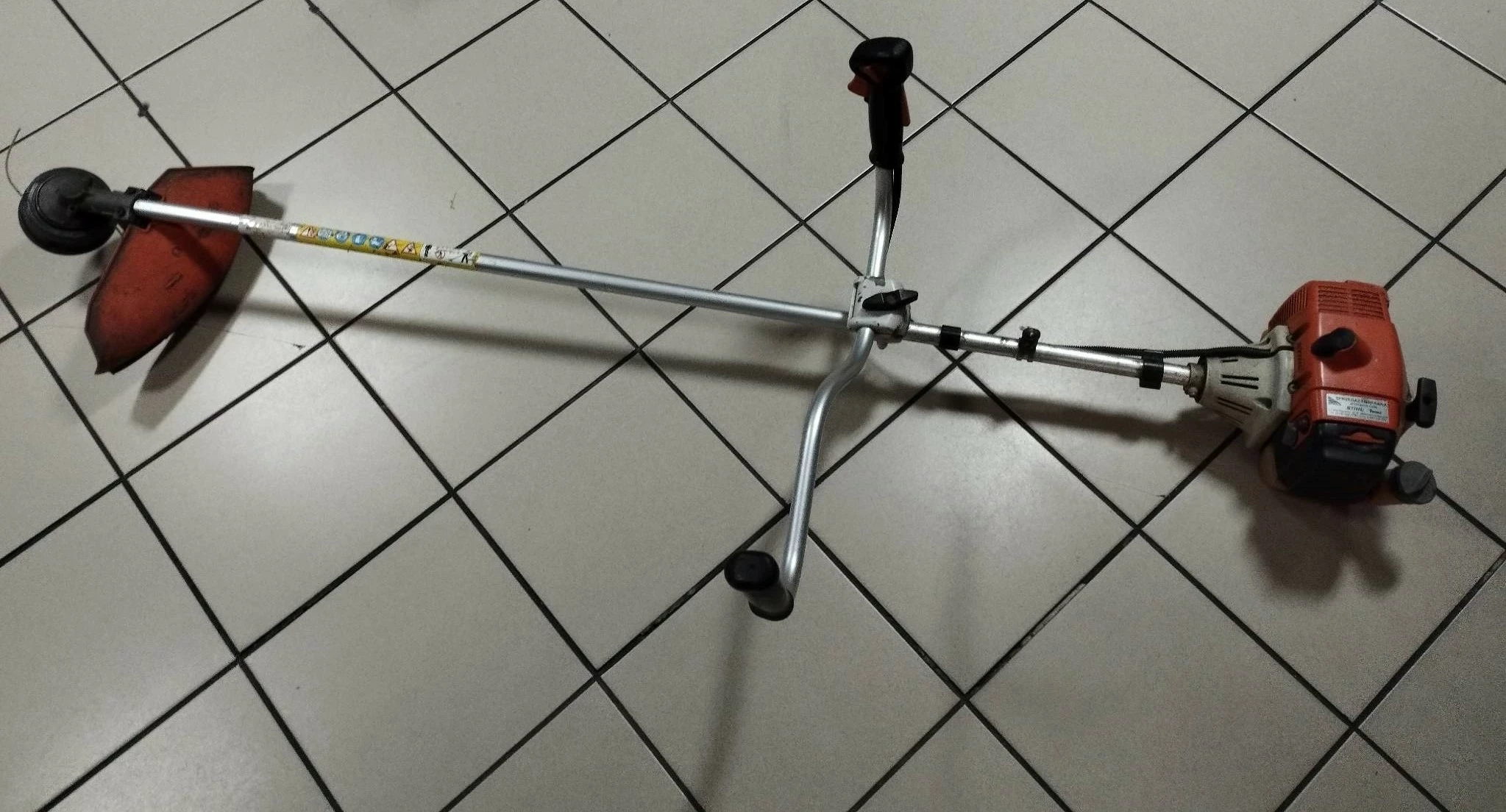 kosa-spalinowa-stihl-fs-200-marka-stihl