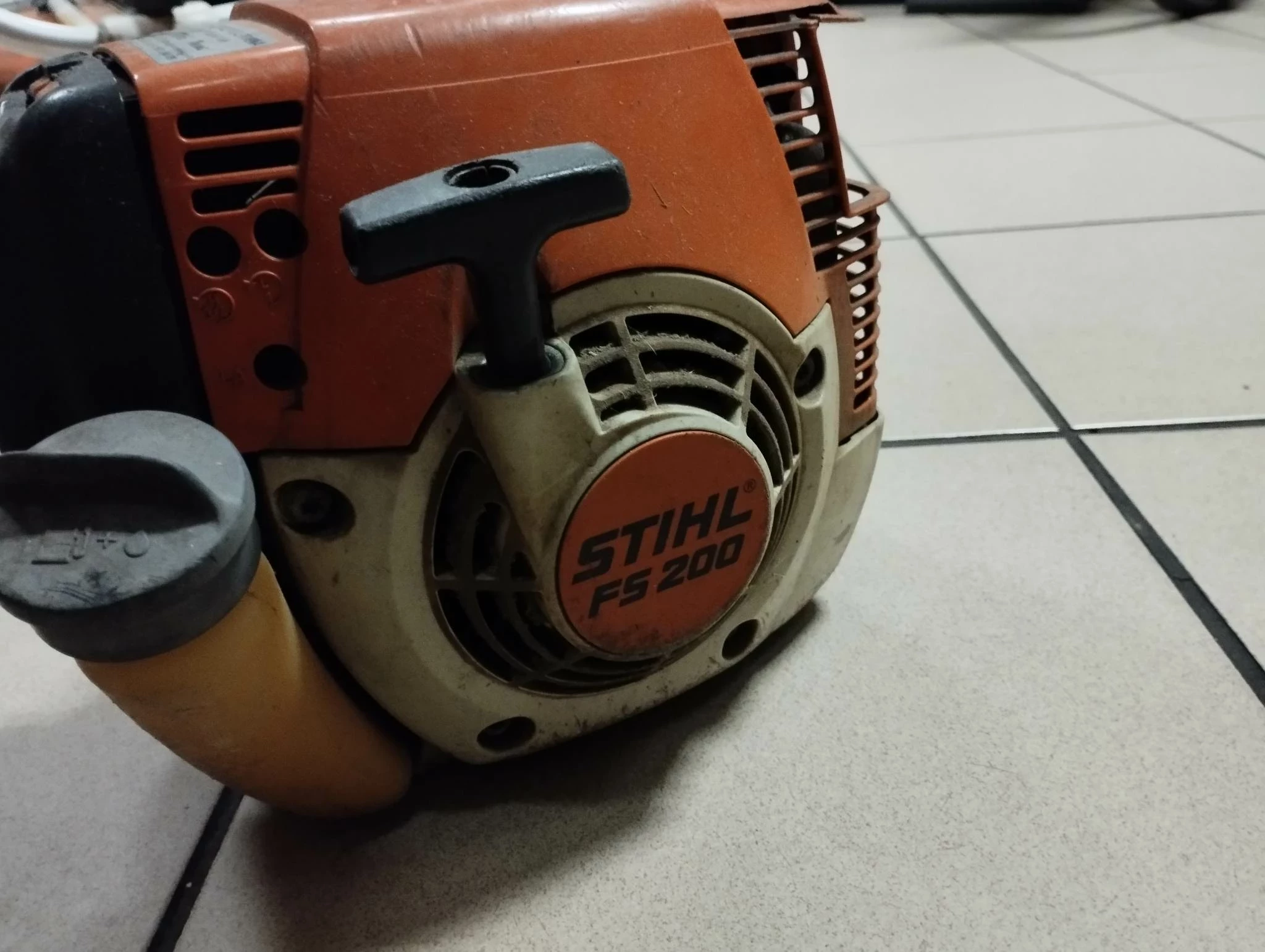 kosa-spalinowa-stihl-fs-200-waga-narzedzia-630