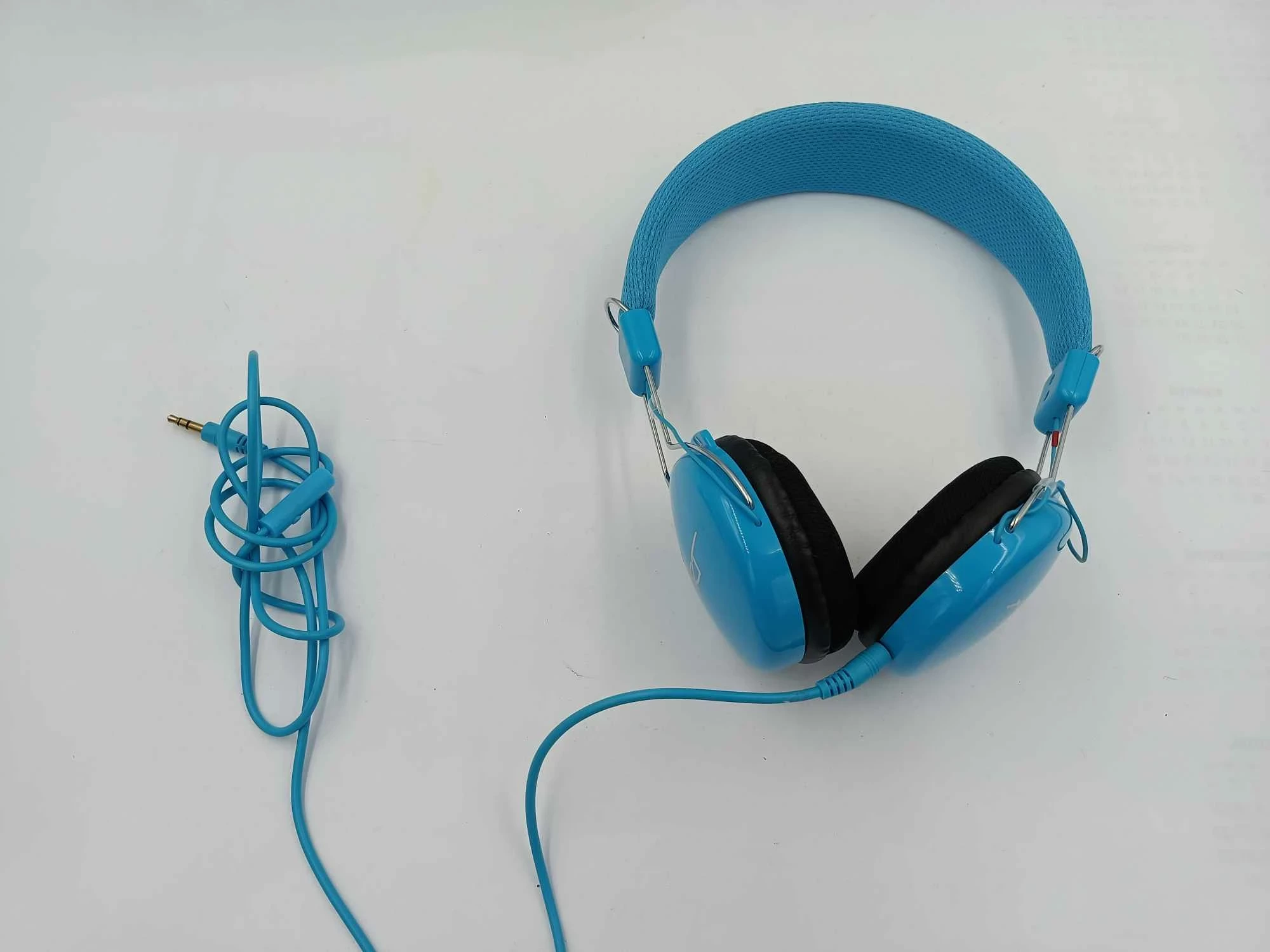 sluchawki-stereo-z-mikrofonem-art-ap-60mb-al-3-maja-4-ostrowiec-sw