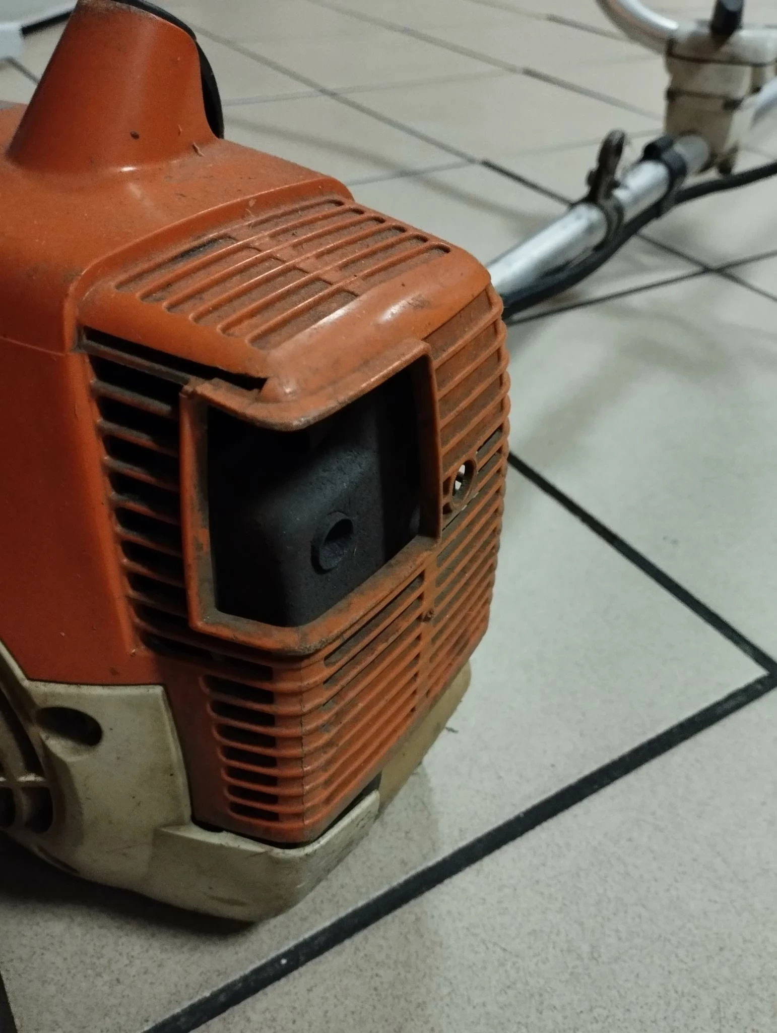 kosa-spalinowa-stihl-fs-200-stan-uzywany