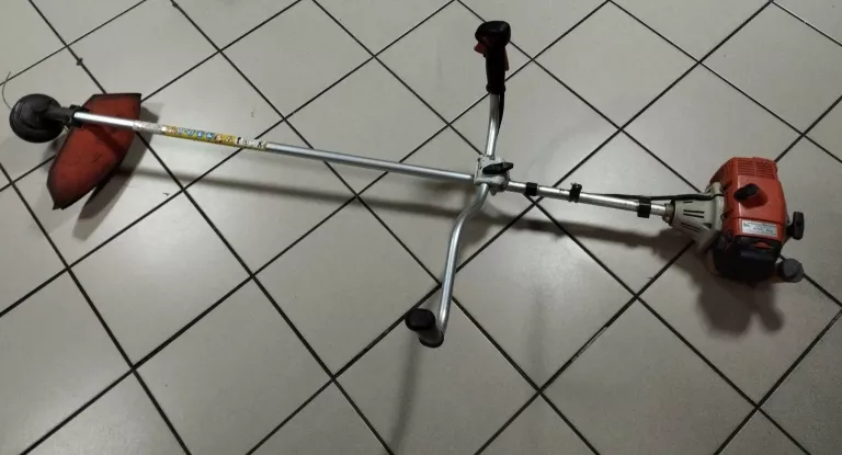 kosa-spalinowa-stihl-fs-200-marka-stihl