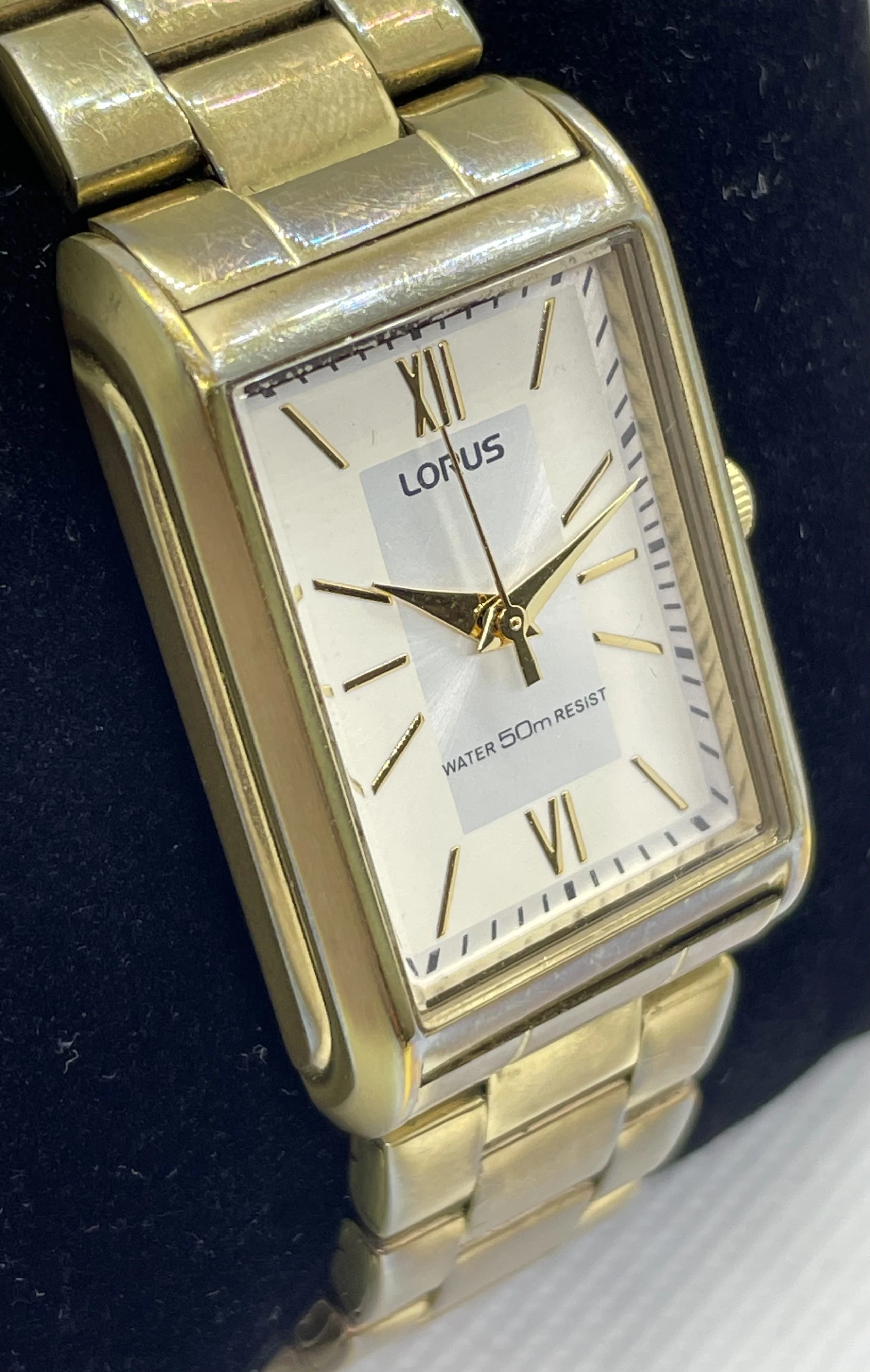 zegarek-damski-lorus-bransoleta-ean-gtin-4894138337642