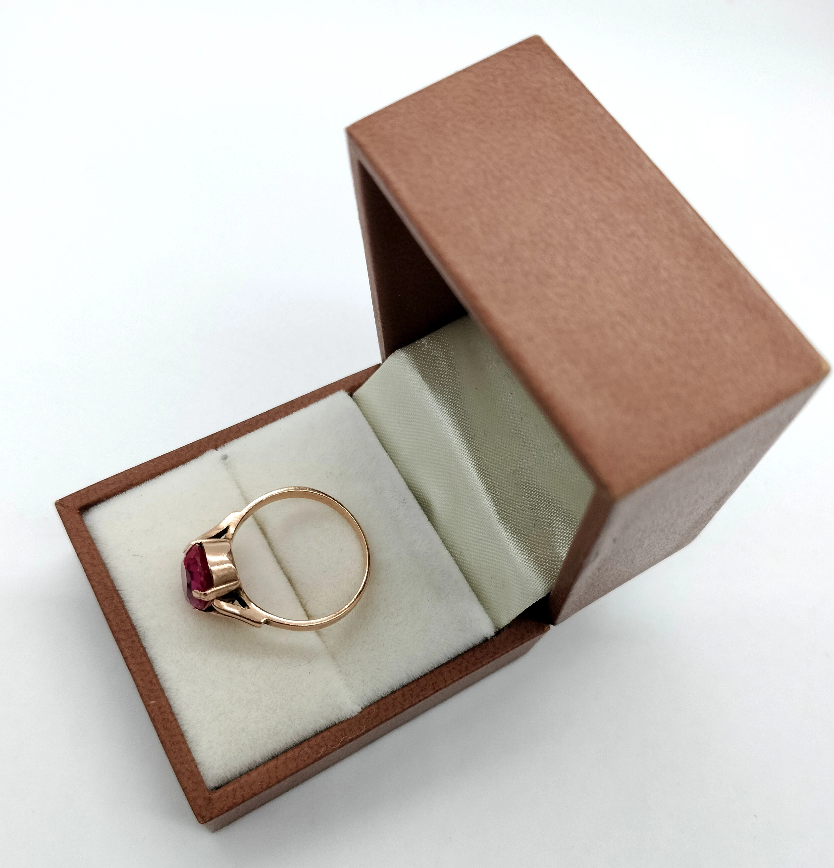 piekny-zloty-pierscionek-z-oczkiem-32g-585-r14-ean-gtin-4364406667837