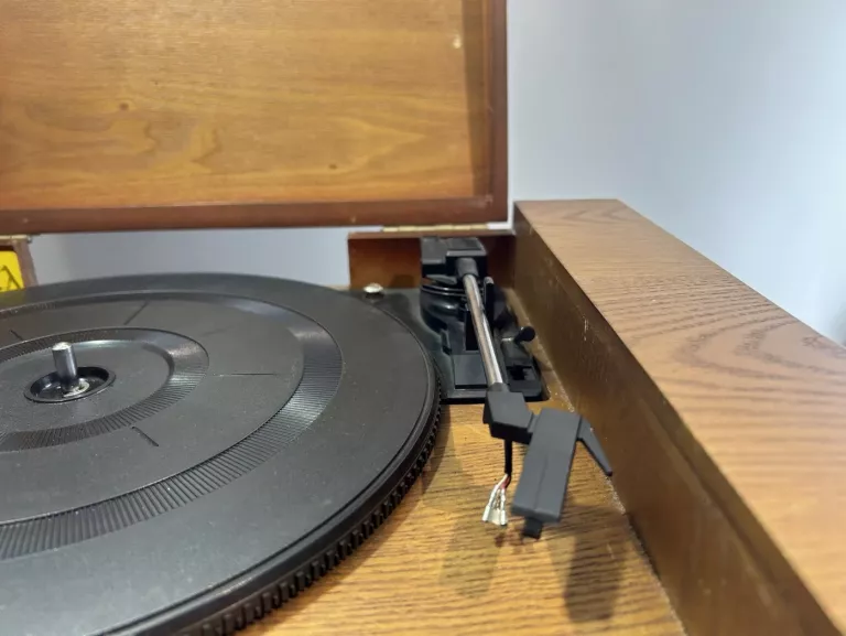 GRAMOFON HYUNDAI RTC-513RIP