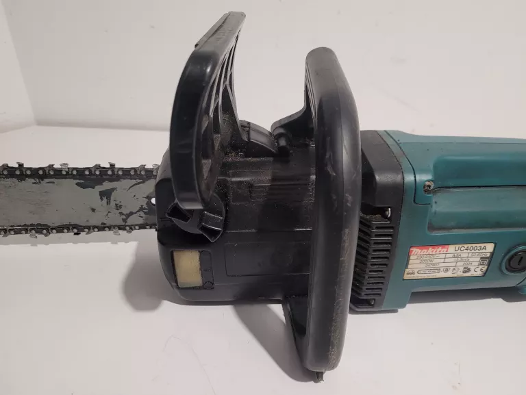 pila-elektryczna-lancuchowa-makita-model-uc4003a-marka-makita