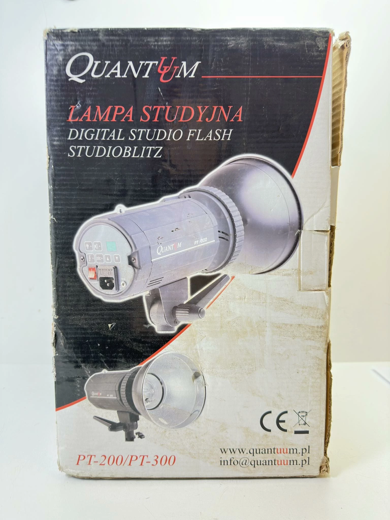 quantuun-lampa-studyjna-pt-200pt-300-targowa-41-warszawa