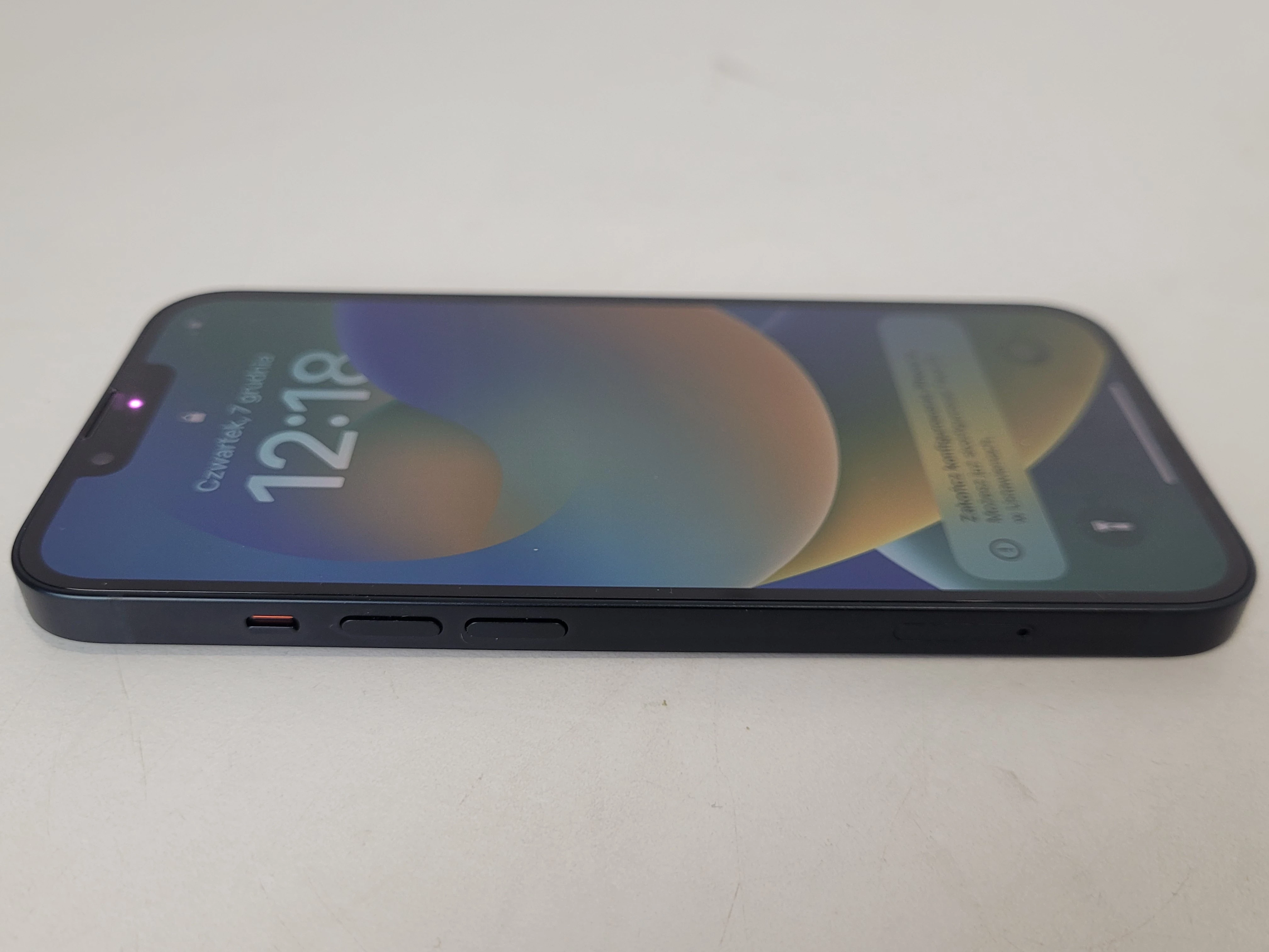 telefon-apple-iphone-13-256-gb-stan-jak-nowy-okazja-kolor-czarny