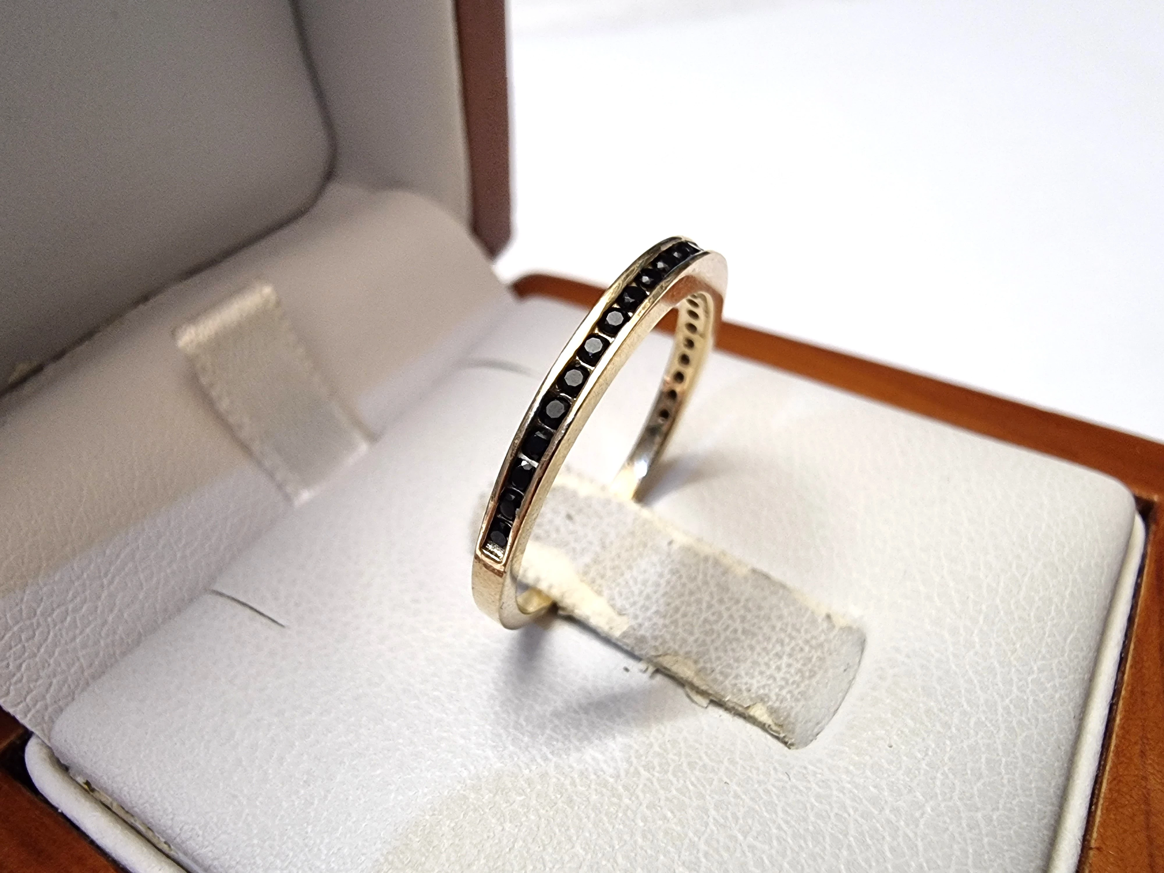 zloty-pierscionek-145g-585p-kamien-17088-4194304