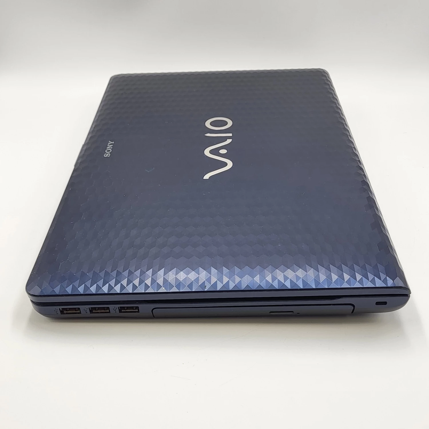 laptop-sony-vaio-pcg-71811m-i3-2310m-6gb-ram-geforce-410m-120gb-ean-gtin-4905524819991