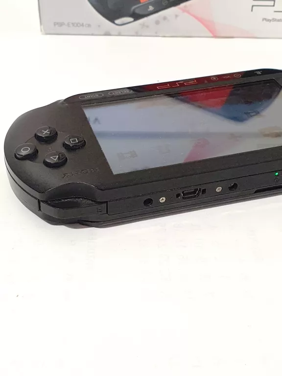 KONSOLA SONY PSP E1004 + GRY