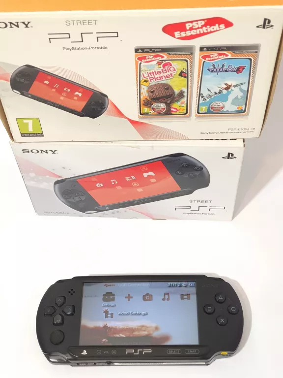 KONSOLA SONY PSP E1004 + GRY