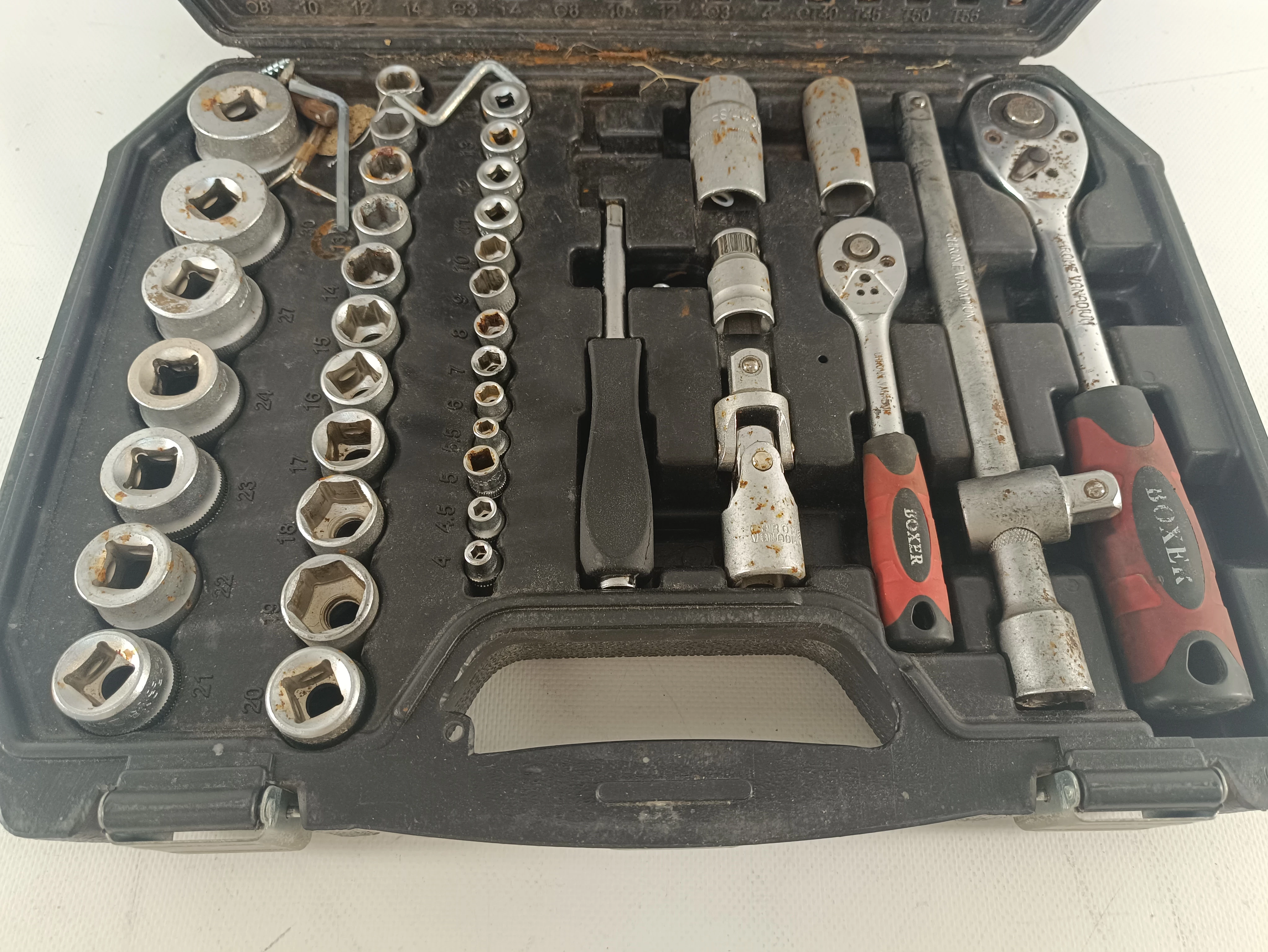 zestaw-kluczy-boxer-94-pcs-ean-gtin-5906190900029