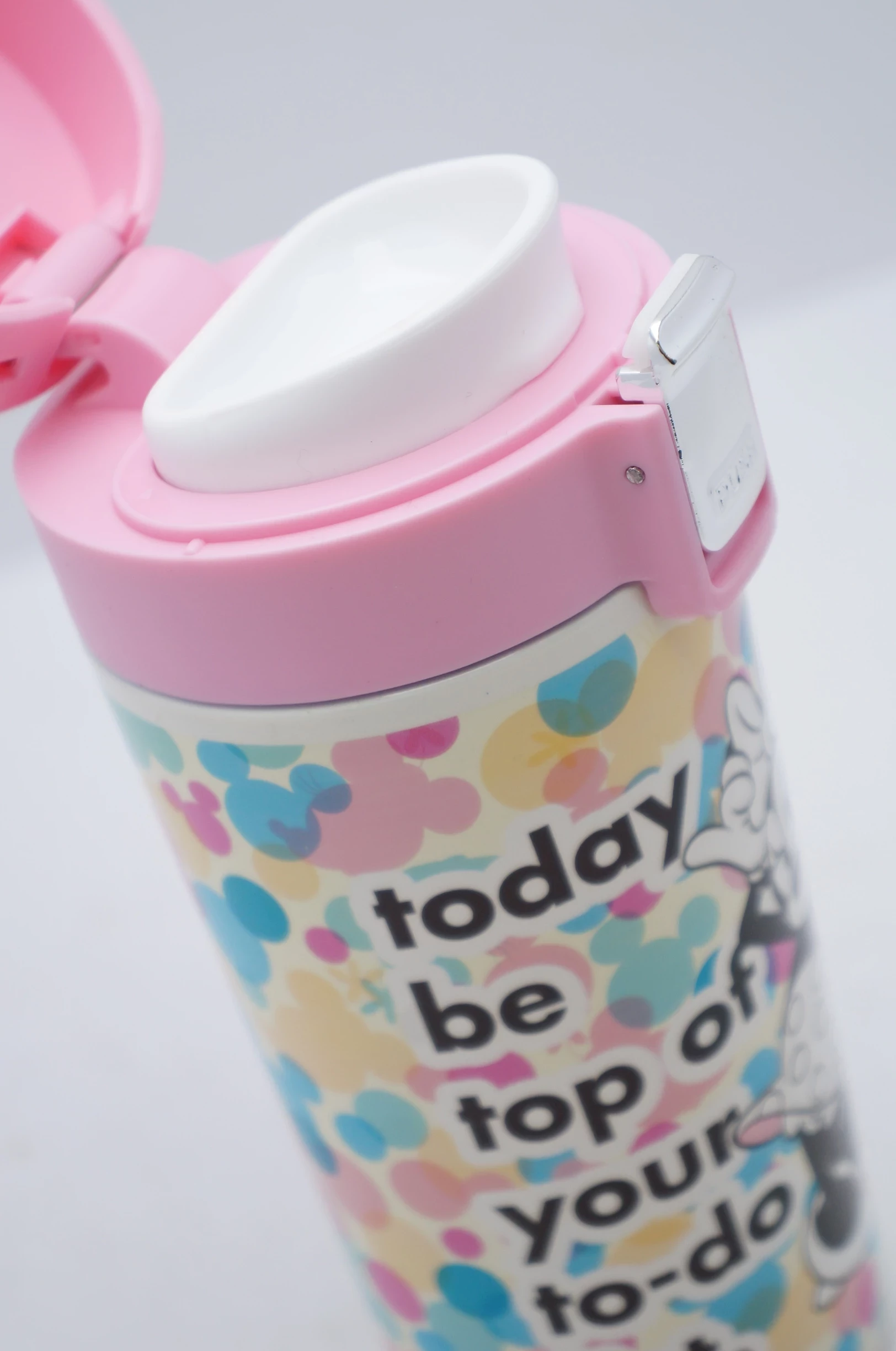 kubek-termiczny-rozowy-myszka-minnie-350-ml-stan-powystawowy