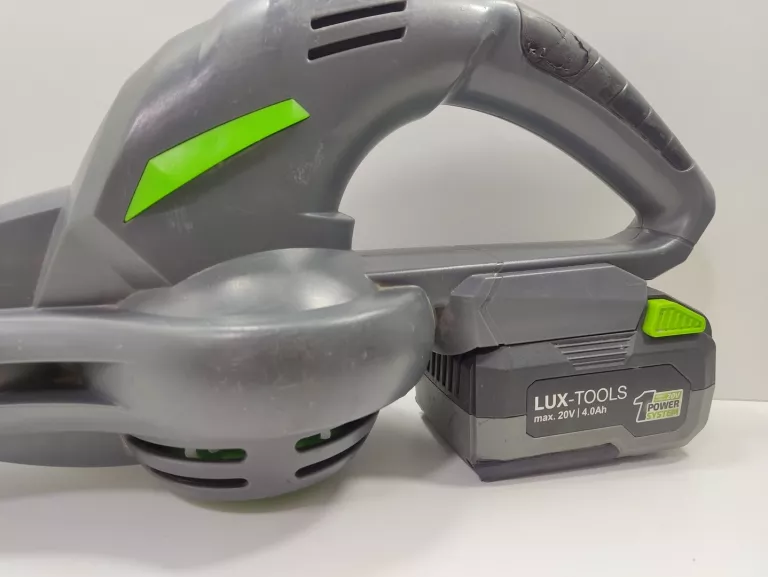 DMUCHAWA DO LIŚCI LUX TOOLS A-LB-20/210+ AKU 4AH