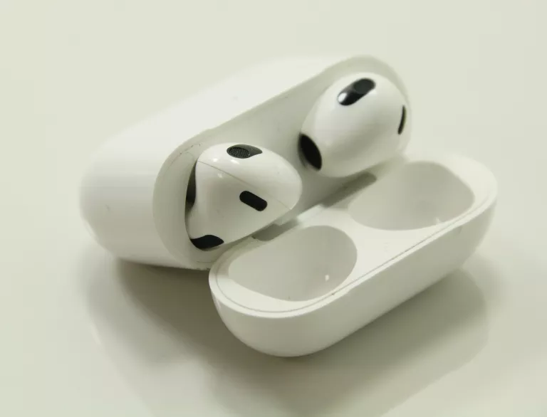 AIRPODS GEN 3 A2566