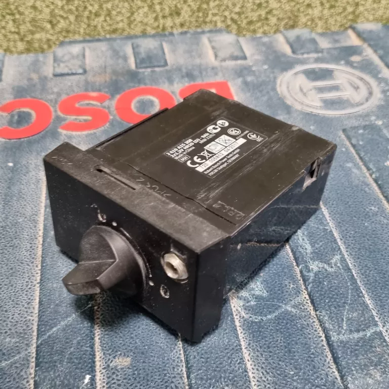 NIWELATOR LASER ROTACYJNY BOSCH GRL 300 HV WALIZKA