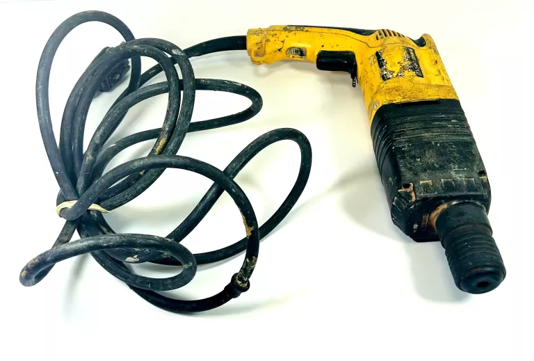 MŁOTOWIERTARKA SDS DEWALT D25144K SDS PLUS 900 W