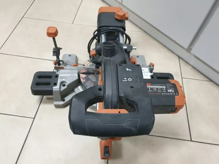 pila-ukosnica-evolution-r210-1500w-napiecie-akumulatora-110