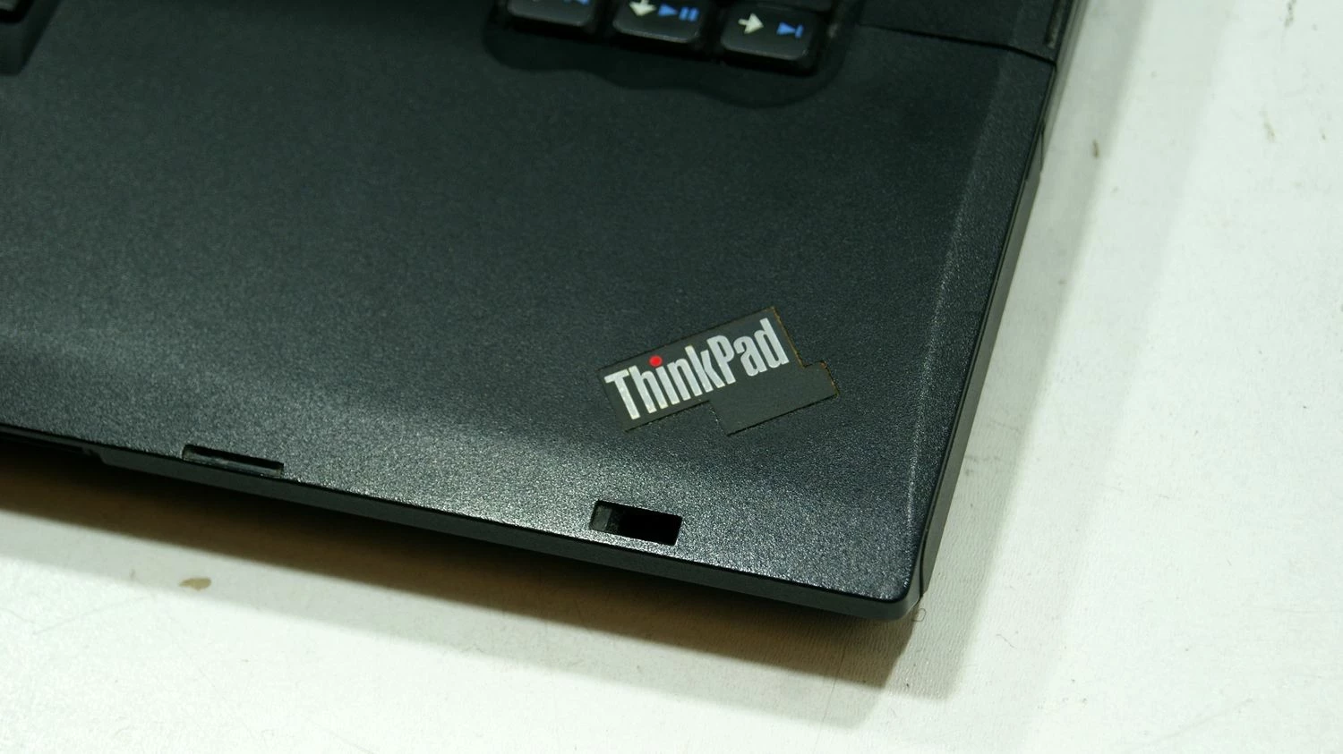 super-laptop-lenovo-r61-4gb-ram-128gb-win-10-pro-seria-procesora-intel-core-2-duo