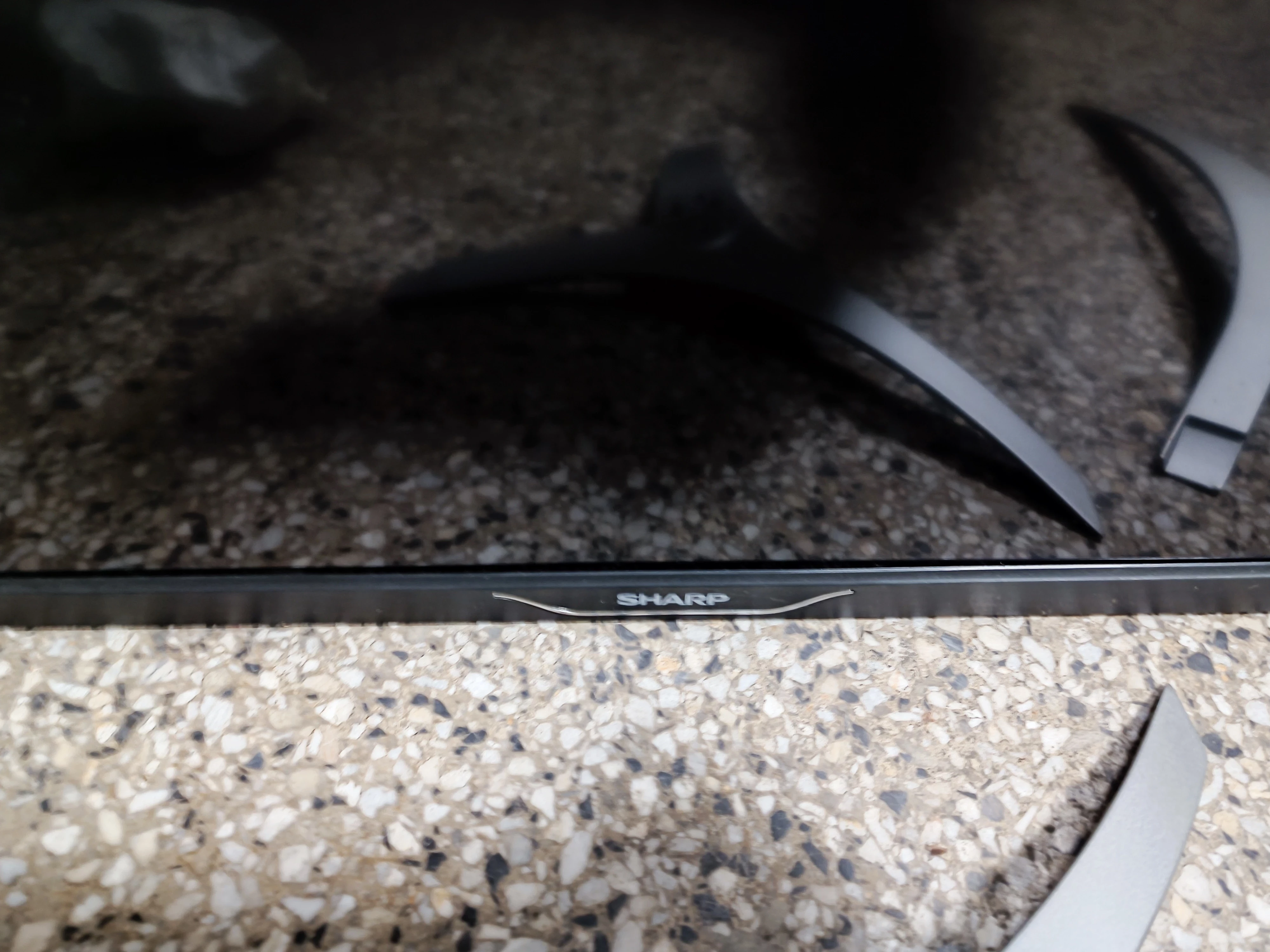 sharp-aquos-lc-40cfe6242e-led-40-cali-smart-tv-dvbt-2-marka-sharp