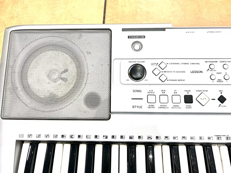 keyboard-yamaha-psr-e323-stan-uzywany