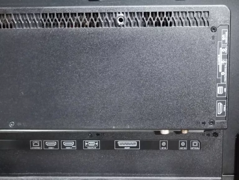 sharp-aquos-lc-40cfe6242e-led-40-cali-smart-tv-dvbt-2-smart-tv-inny-system-producenta