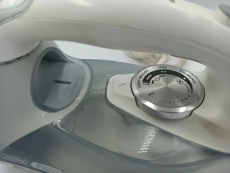 ŻELAZKO PHILIPS AZUR 2800 W OPIS