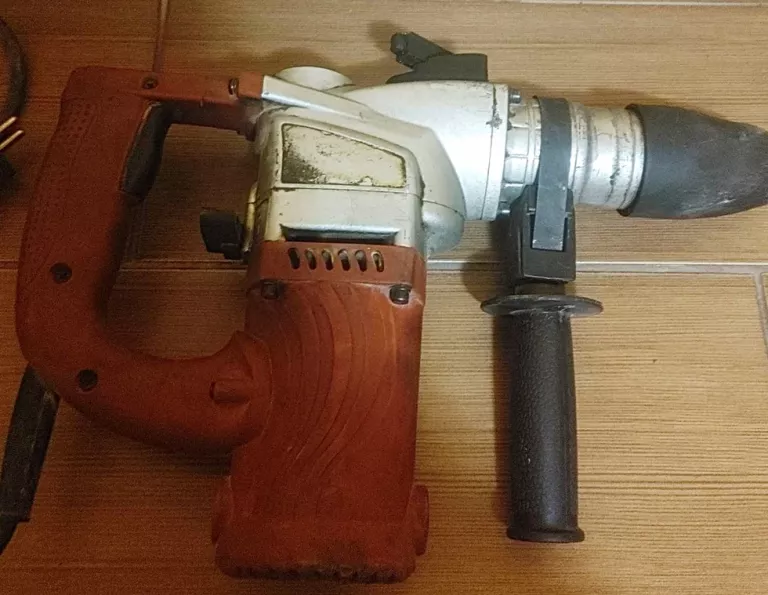 mlotowiertarka-comparator-850w-walizka-marka-comparator