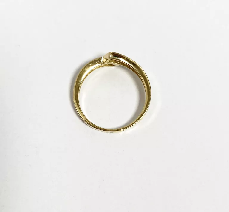 ŚLICZNY 14K ZŁOTY PIERŚCIONEK Z GRECKIM WZOREM