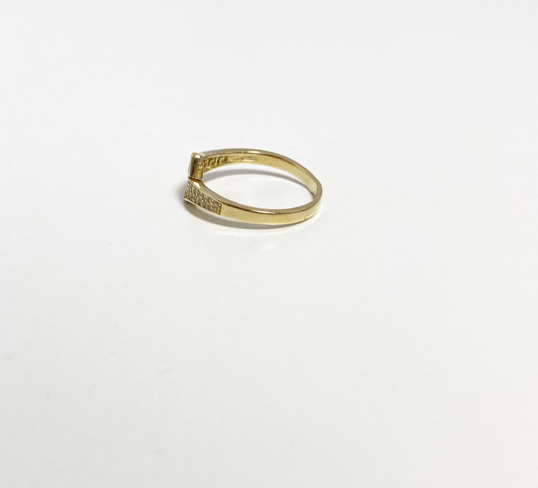 sliczny-14k-zloty-pierscionek-z-greckim-wzorem-kamien-17088-128