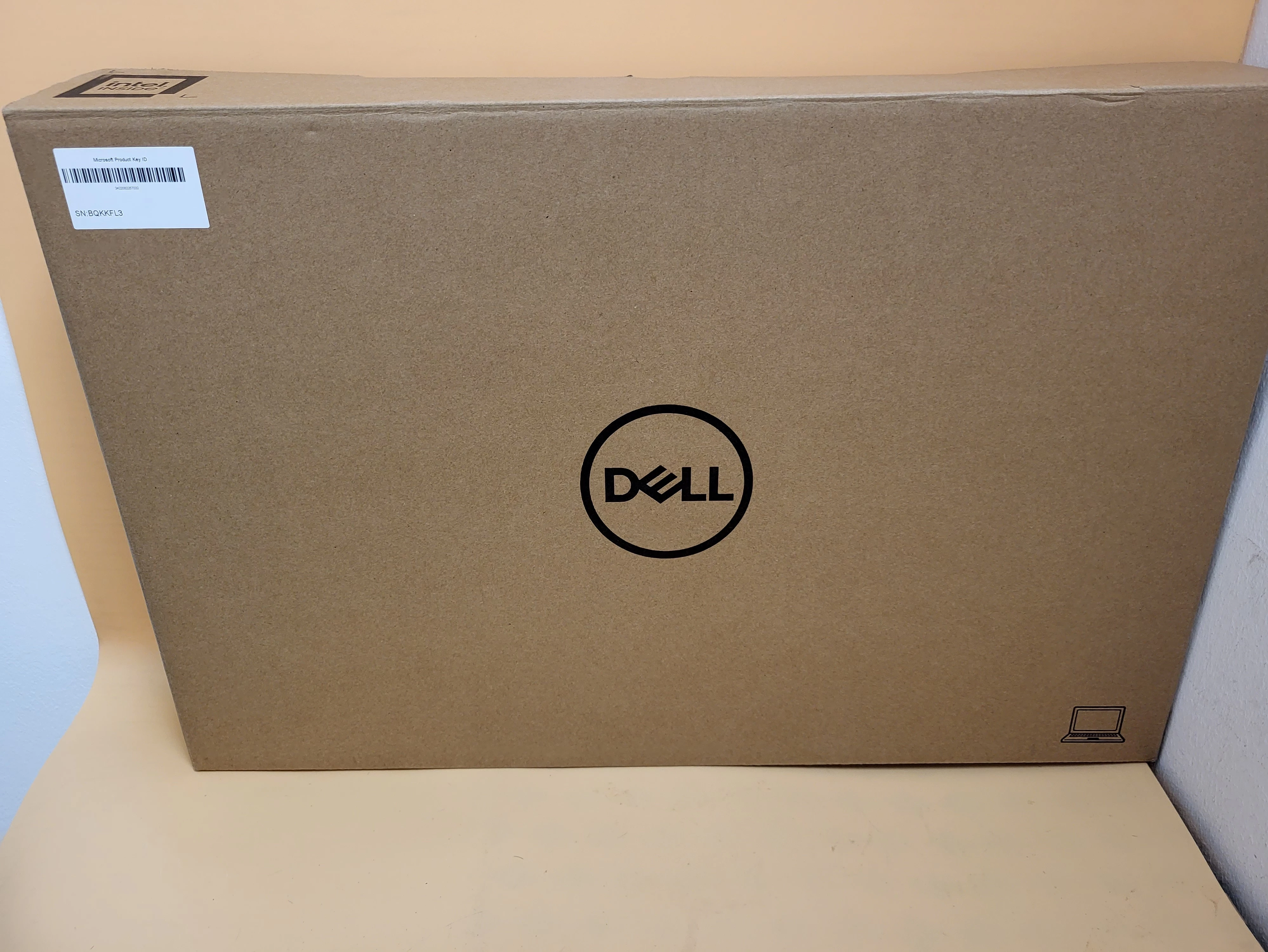 laptop-dell-latitude-3520-i5-11th8ram256ssd-przekatna-ekranu-156