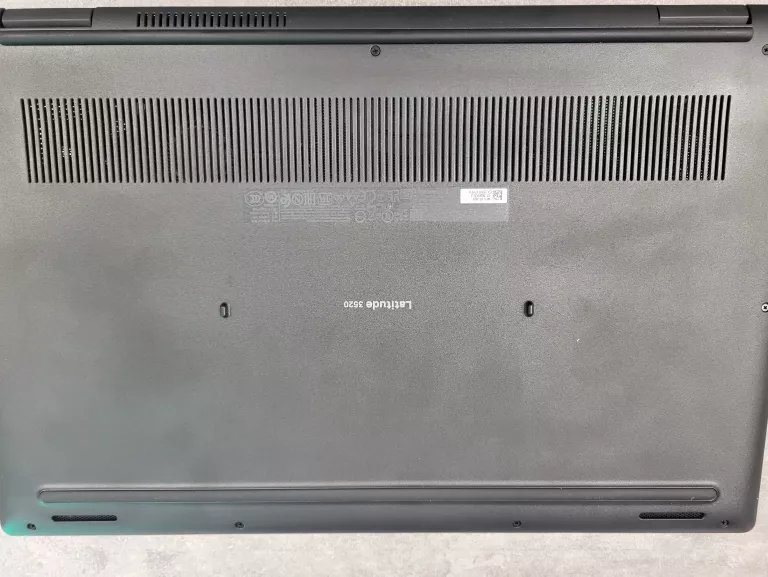 laptop-dell-latitude-3520-i5-11th8ram256ssd-liczba-rdzeni-procesora-4