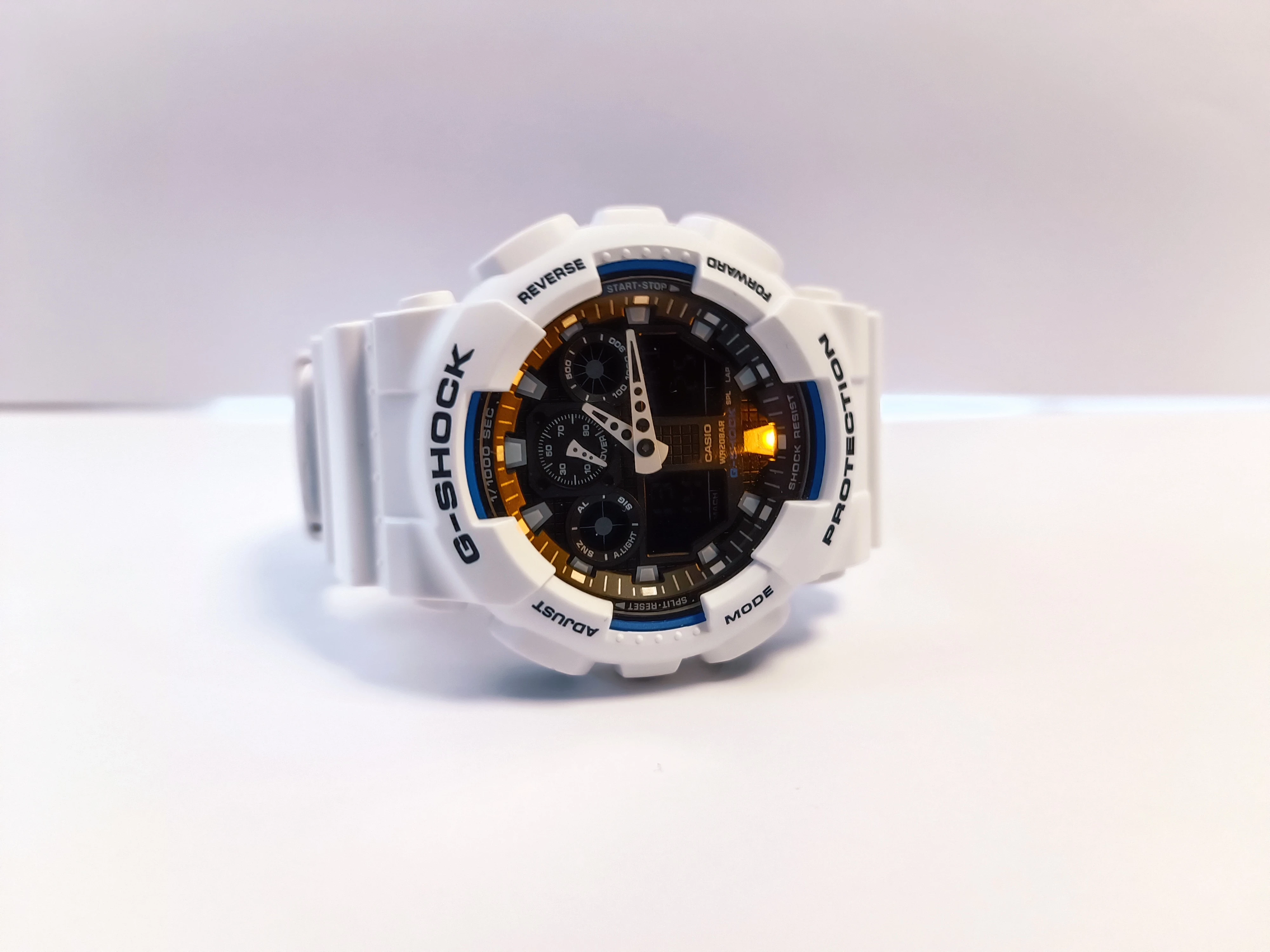 zegarek-casio-g-shock-bialy-ga-100b-sienkiewicza-55-wroclaw-sc