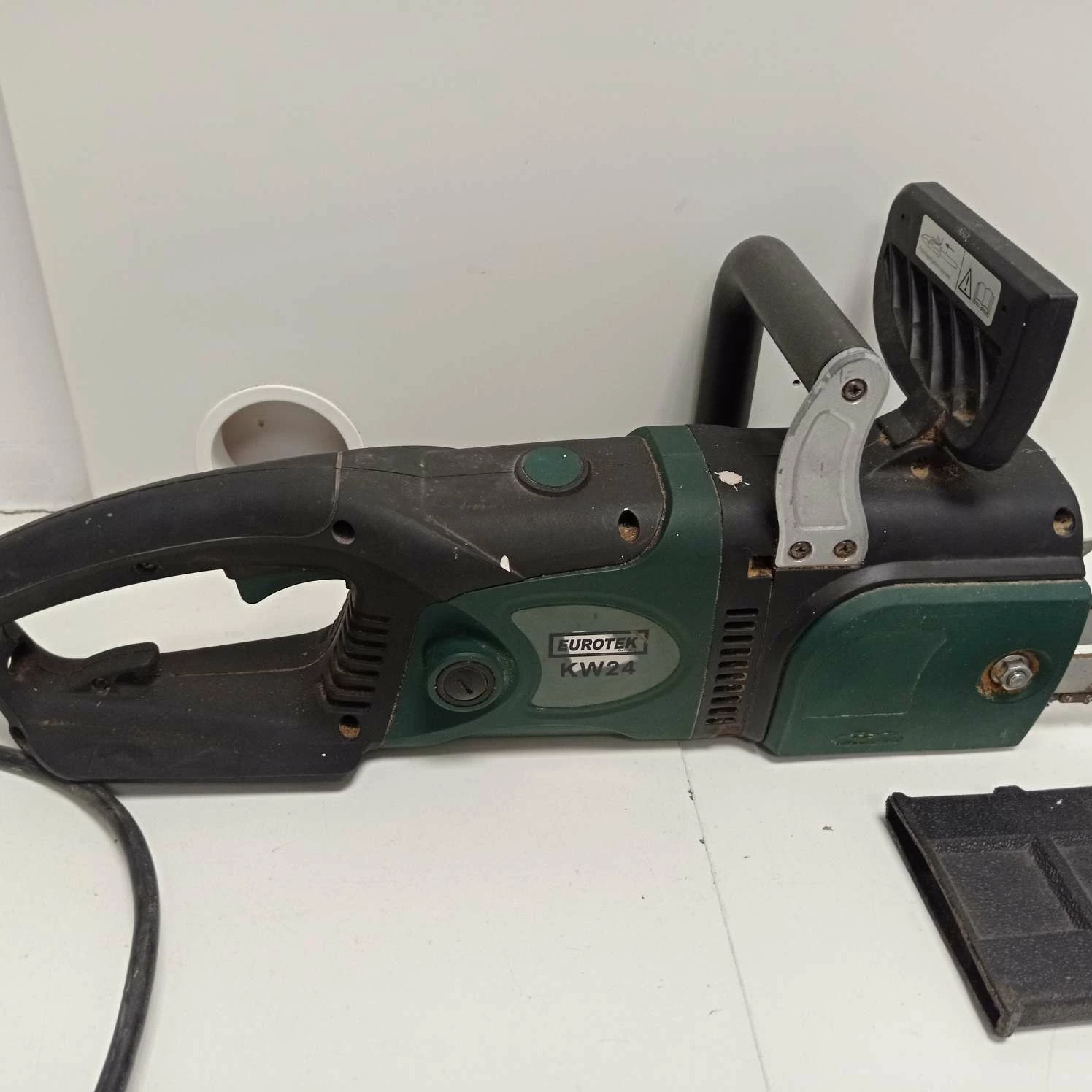 pila-elektryczna-eurotec-kw-24-stan-uzywany