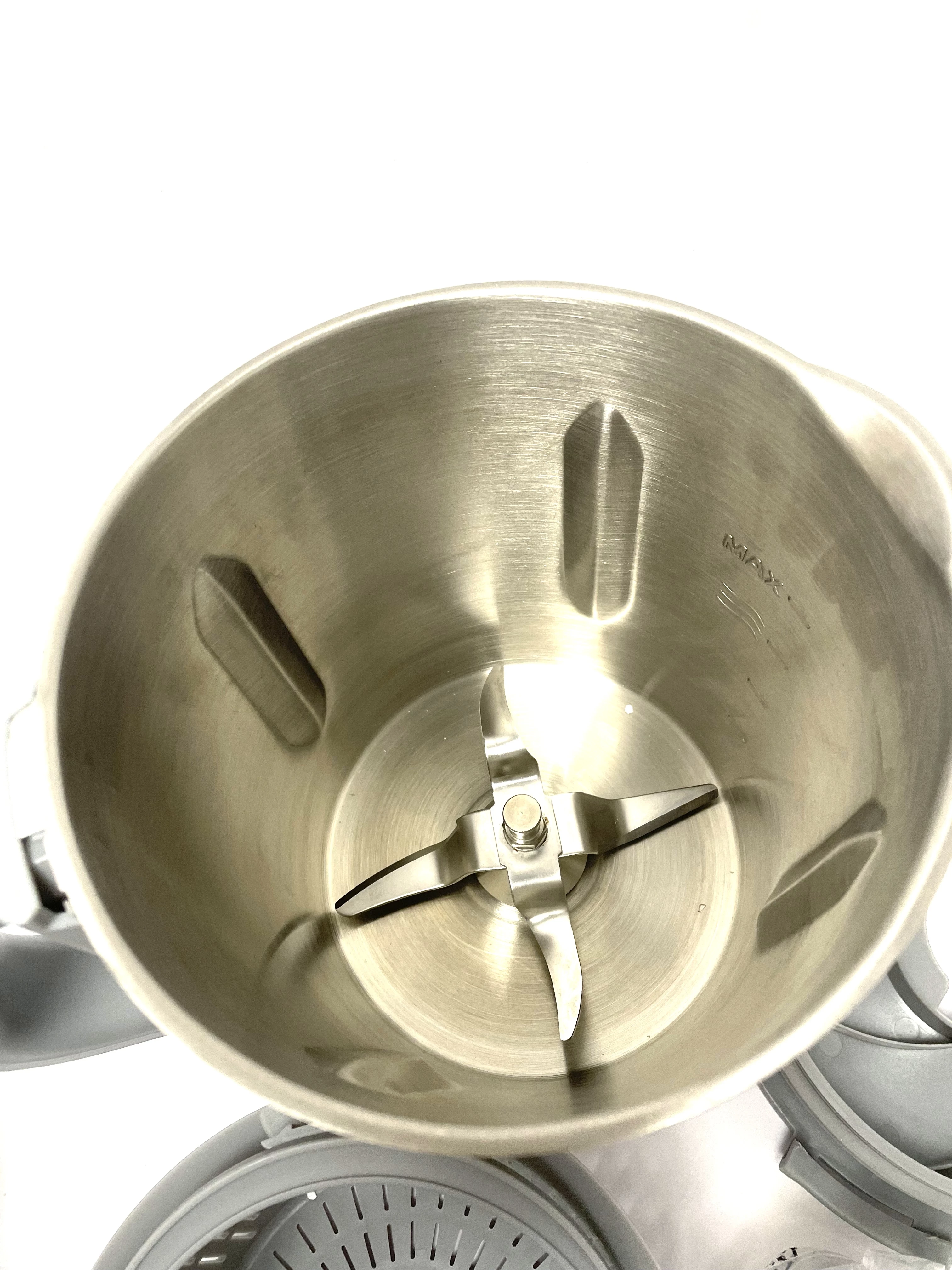 robot-kuchenny-valentino-torinto-vitamiq-komplet-moc-850