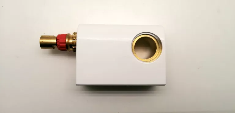 zawor-grzejnikowy-danfoss-ral9016-kod-producenta-haj363