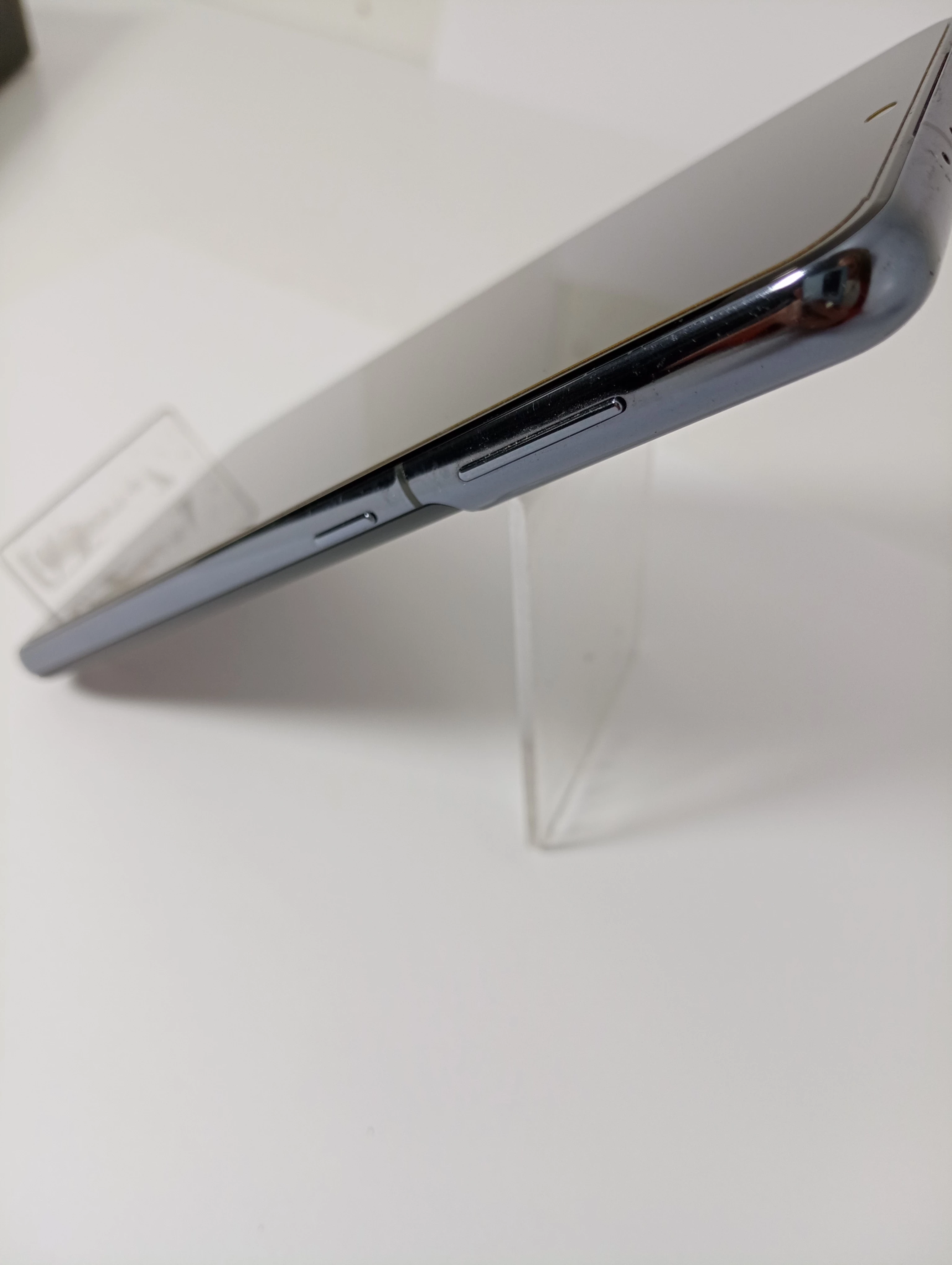 telefon-samsung-galaxy-s21-5g-na-czesci-przekatna-ekranu-62