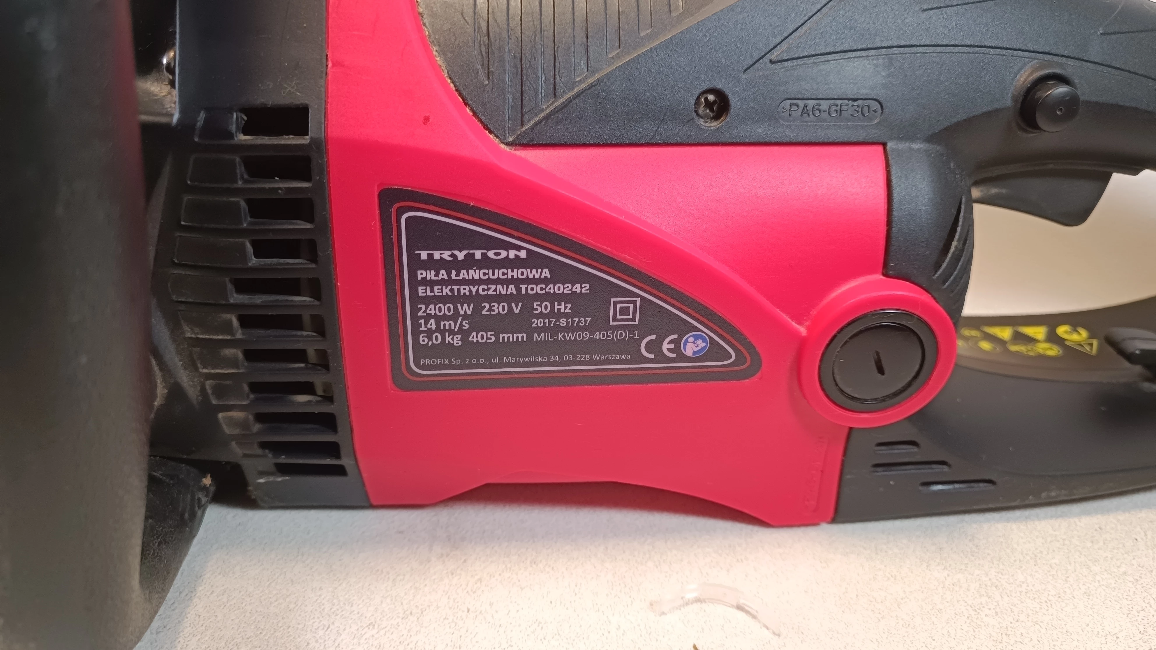 tryton-pilarka-elektryczna-2400w-moc-w-2400