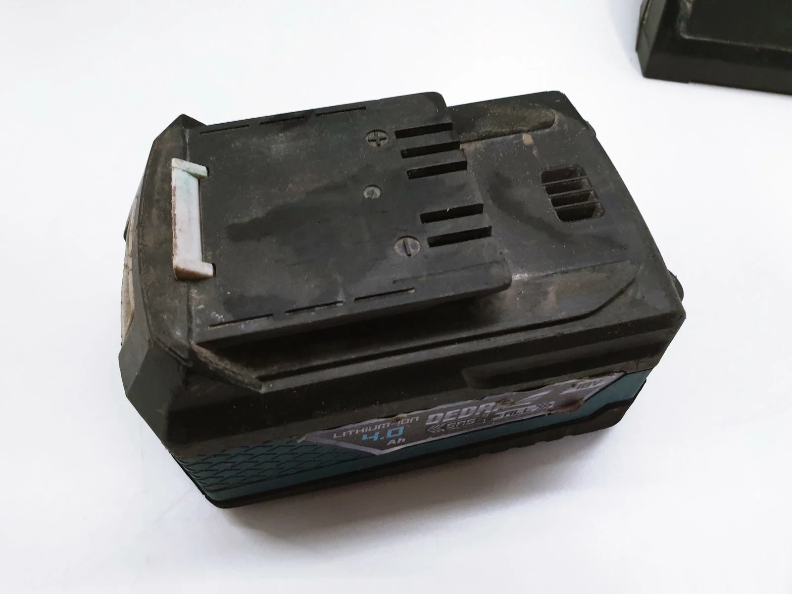 gwozdziarka-akumulatorowa-dedra-ded7053-lad-maksymalna-dlugosc-gwozdzizszywek-50