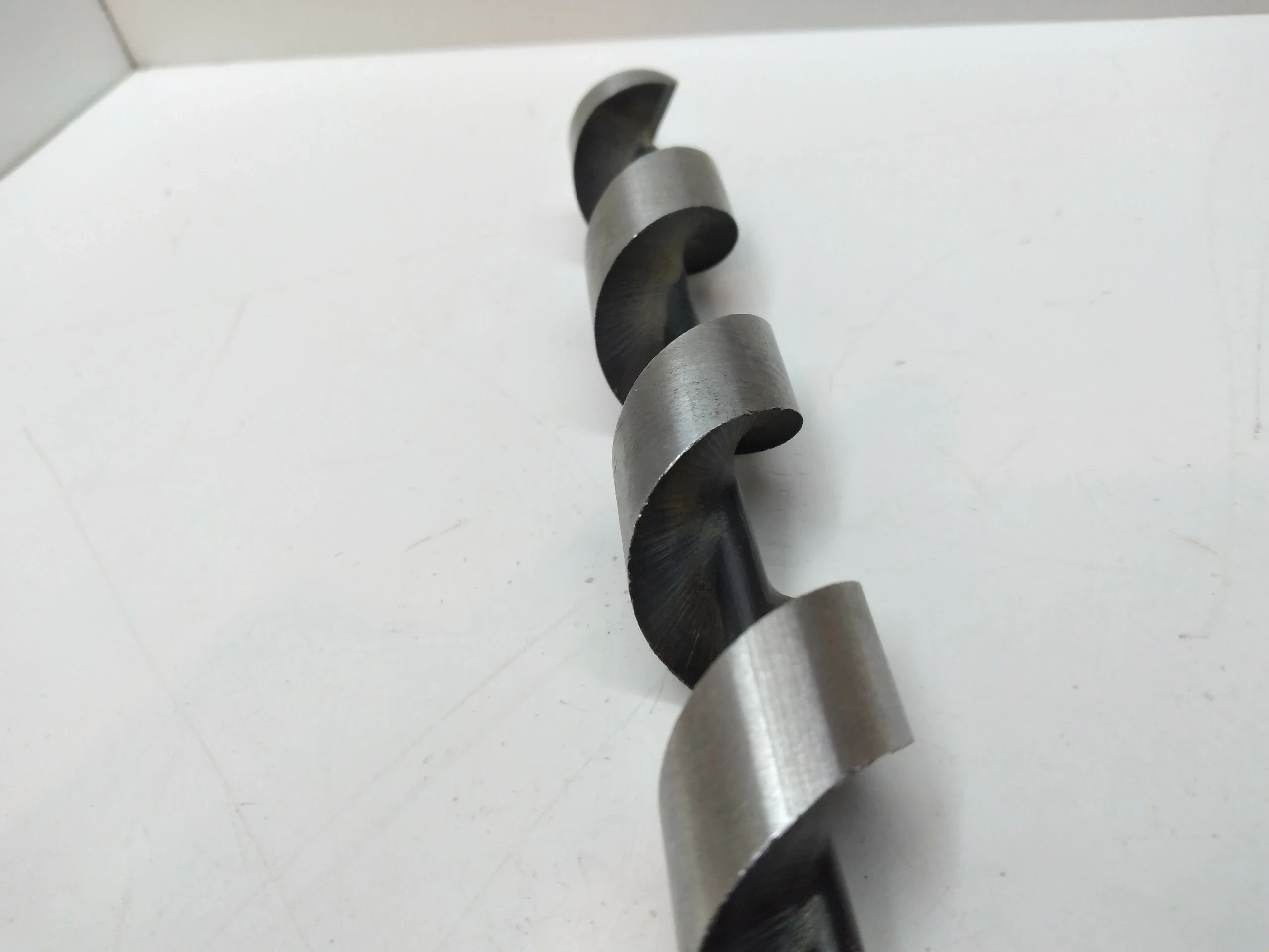 wiertlo-swider-spiralny-22x175-250mm-marka-248811-950681