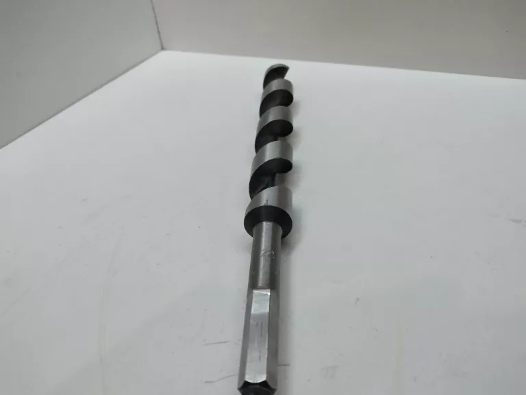 wiertlo-swider-spiralny-22x175-250mm-stan-11323-2