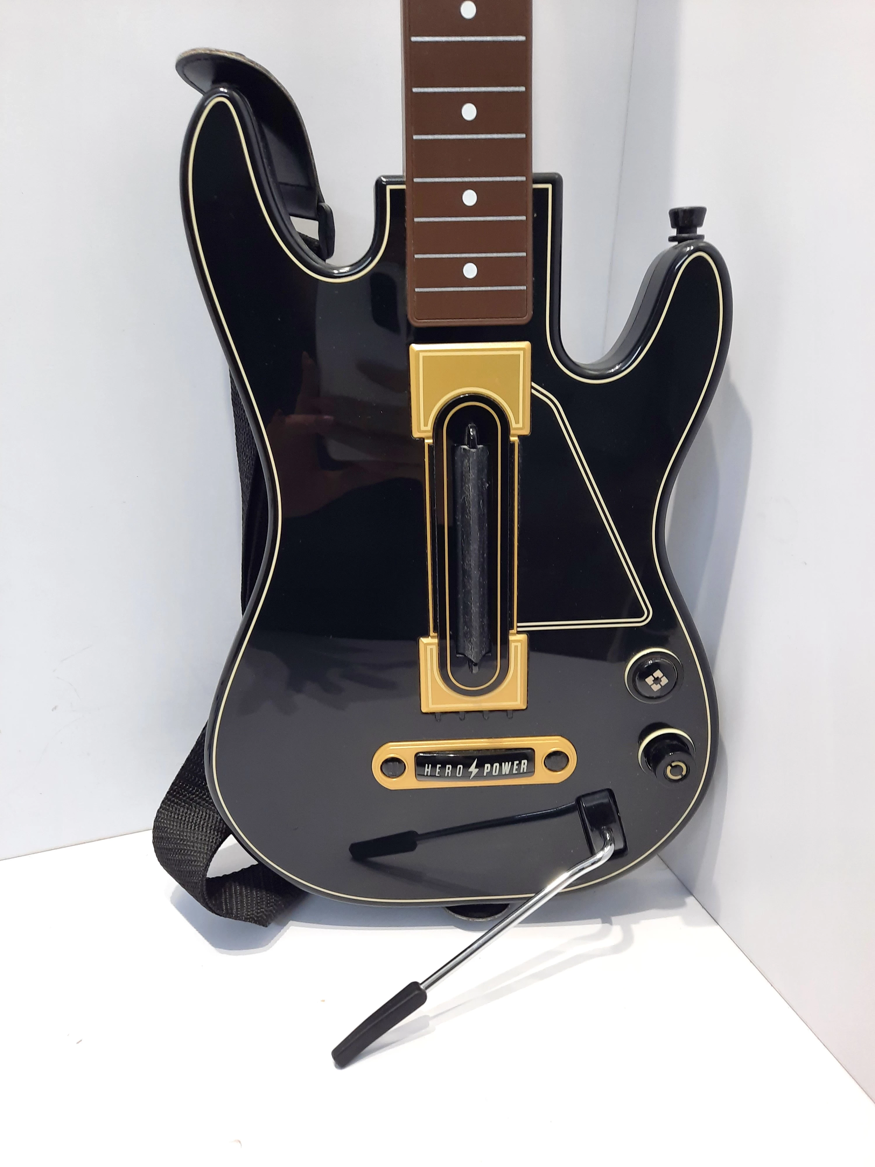 gra-guitar-hero-live-ps4-kontroler-rodzaj-wydania-podstawa