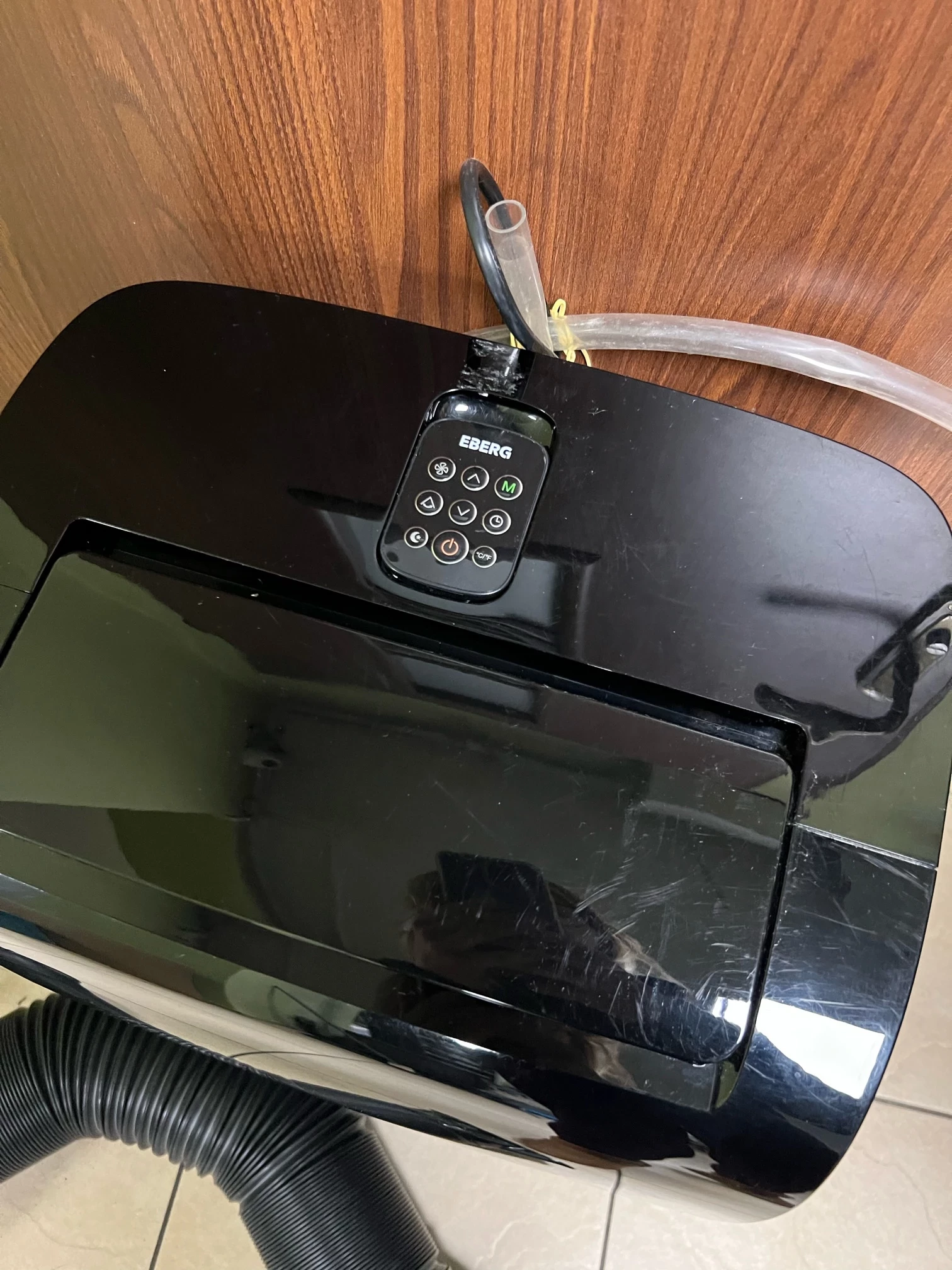 klimatyzator-eberg-cooly-c35hd-pilot-okazja-stan-uzywany