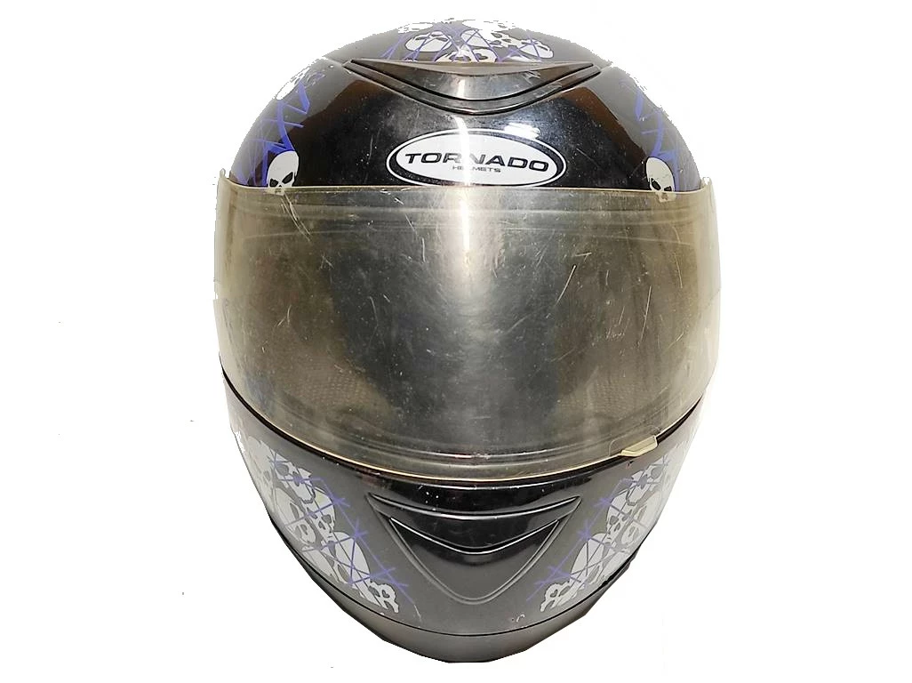 kask-motocyklowy-tornado-czarny-w-czaszki-l-kosciuszki-8-zory