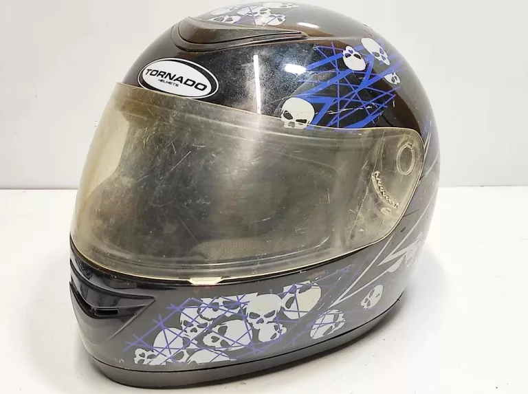 kask-motocyklowy-tornado-czarny-w-czaszki-l-stan-uzywany