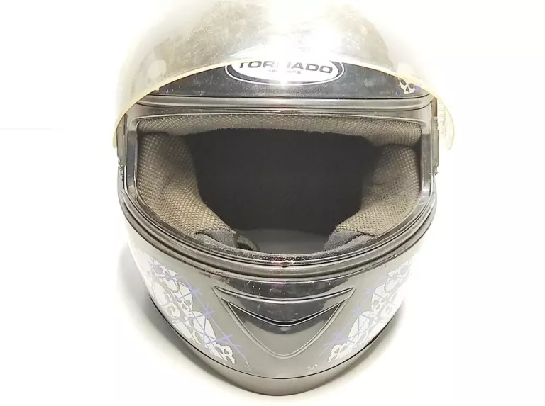 kask-motocyklowy-tornado-czarny-w-czaszki-l-stan-uzywany